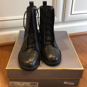 Louise et Cie boot, never worn, size 8
